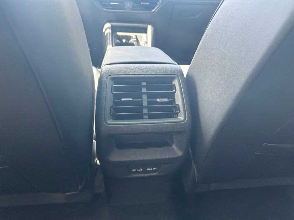 Certified 2025 Volkswagen Tiguan SE R-Line AWD/4WD image 52