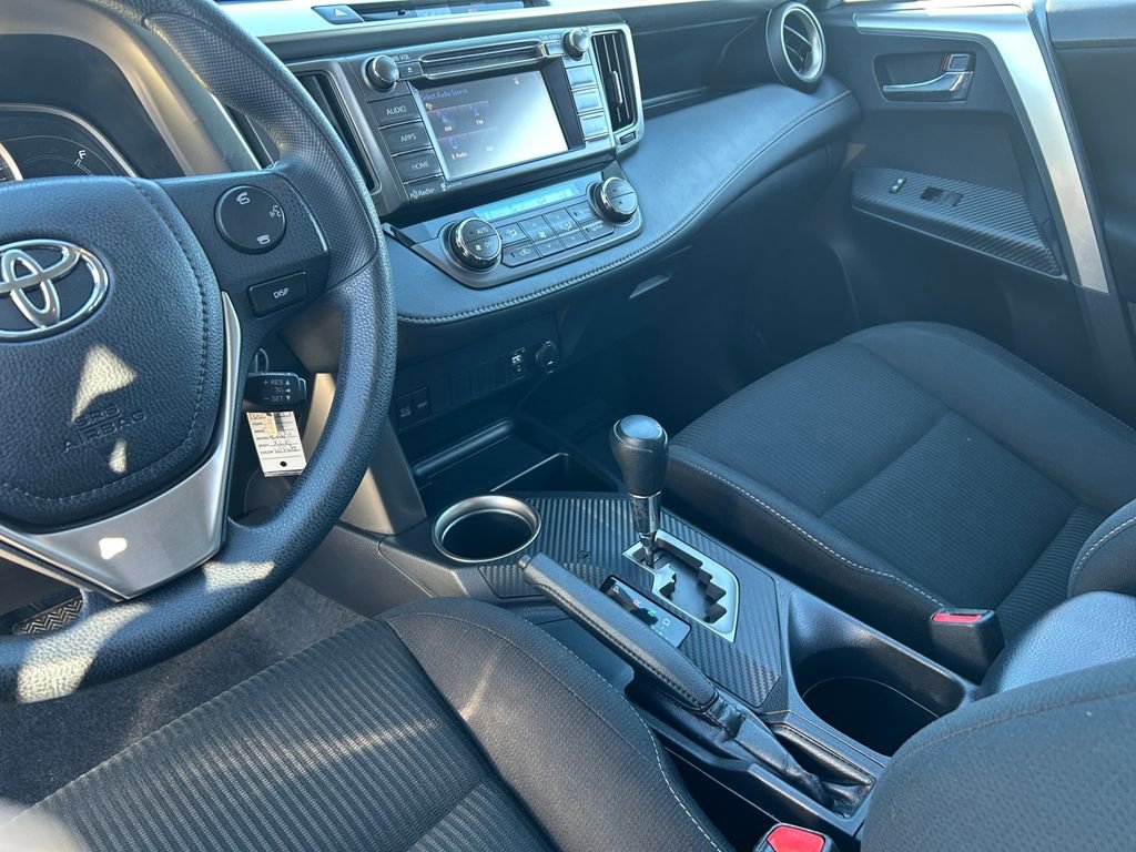 Used 2015 Toyota RAV4 XLE image 20