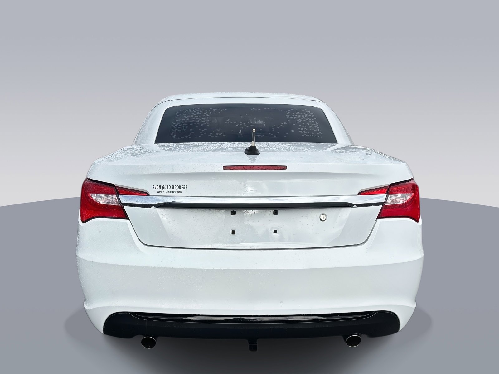 Used 2012 Chrysler 200 S image 4