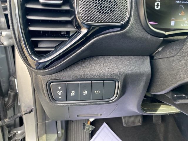 Used 2023 Kia Soul S FWD image 25