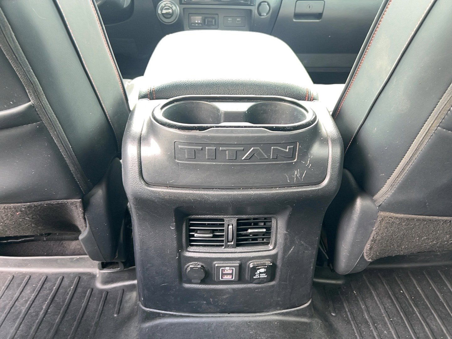 Used 2021 Nissan Titan PRO-4X w/ Pro-4x Utility Package AWD/4WD image 26