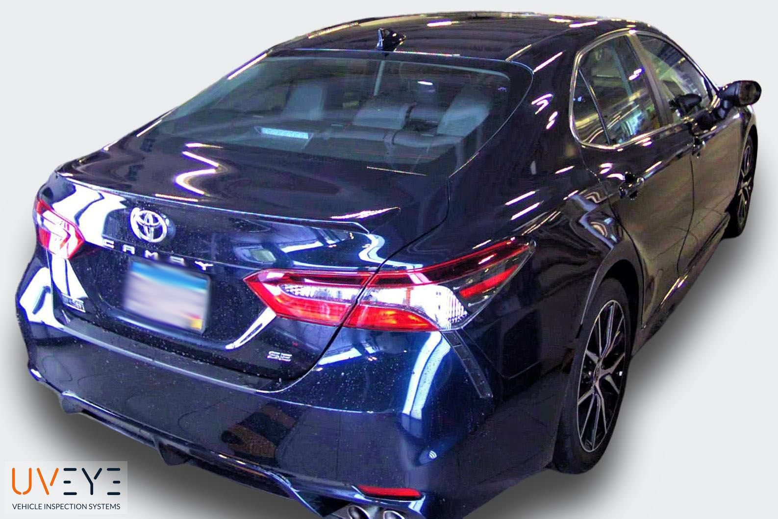 Used 2021 Toyota Camry SE w/ Cold Weather Package FWD image 12