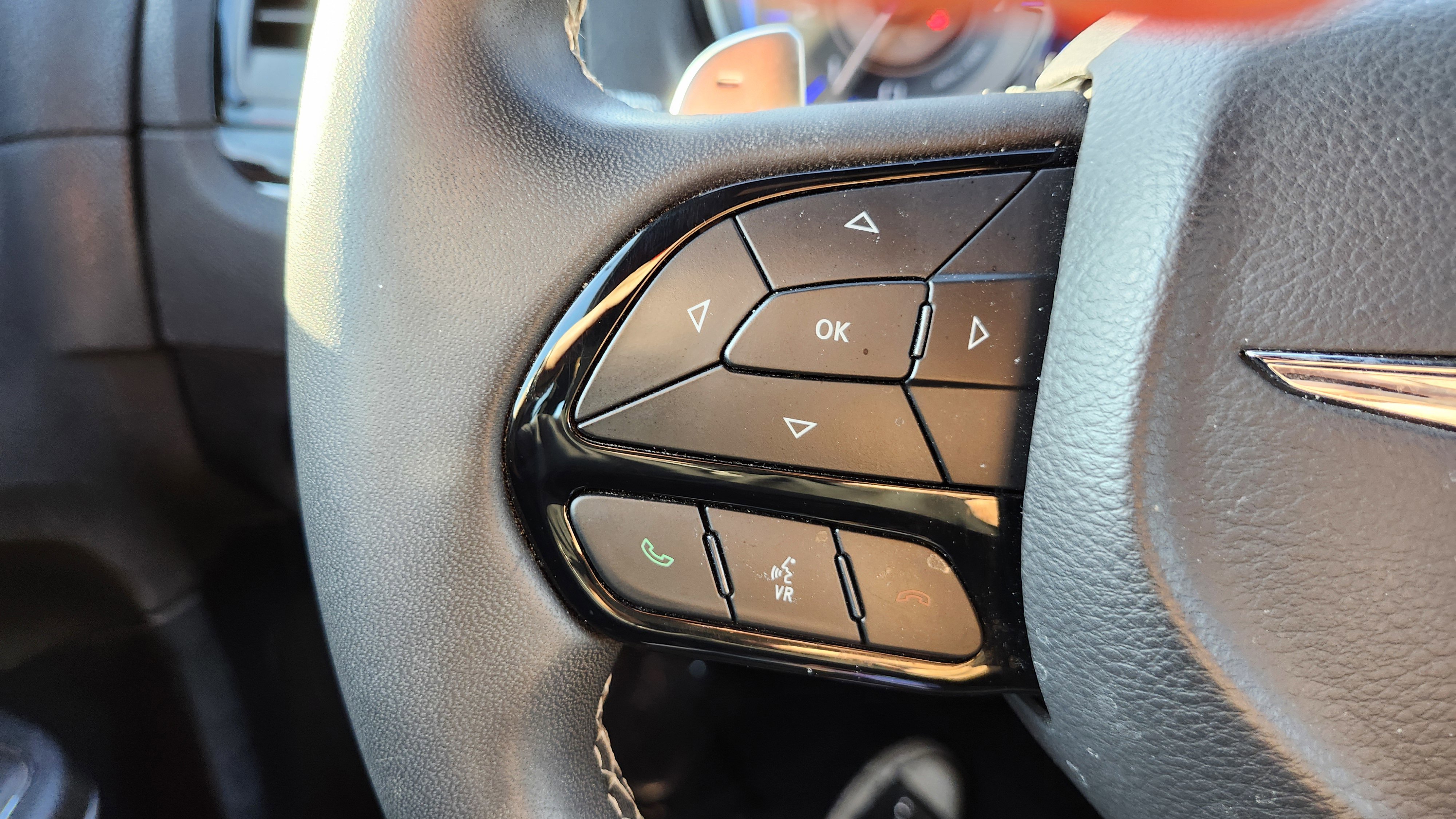 Used 2023 Chrysler 300 S image 36