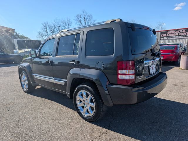 Used 2011 Jeep Liberty Limited w/ Tire & Wheel Group image 4