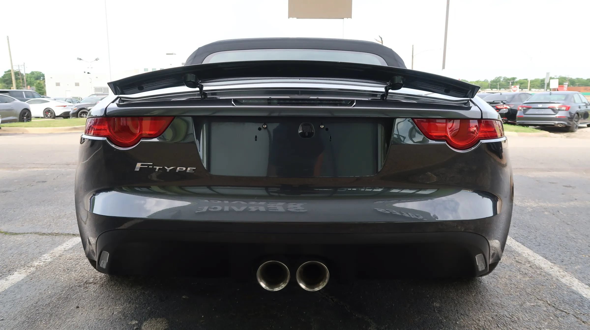 Used 2016 Jaguar F-TYPE Convertible RWD image 9