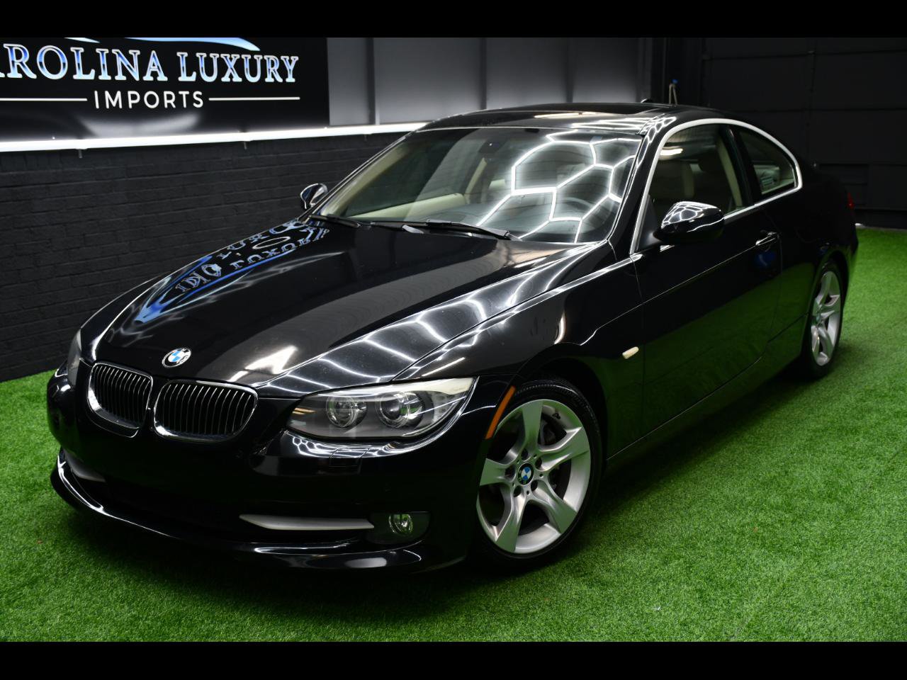 Used 2011 BMW 335i Coupe image 1