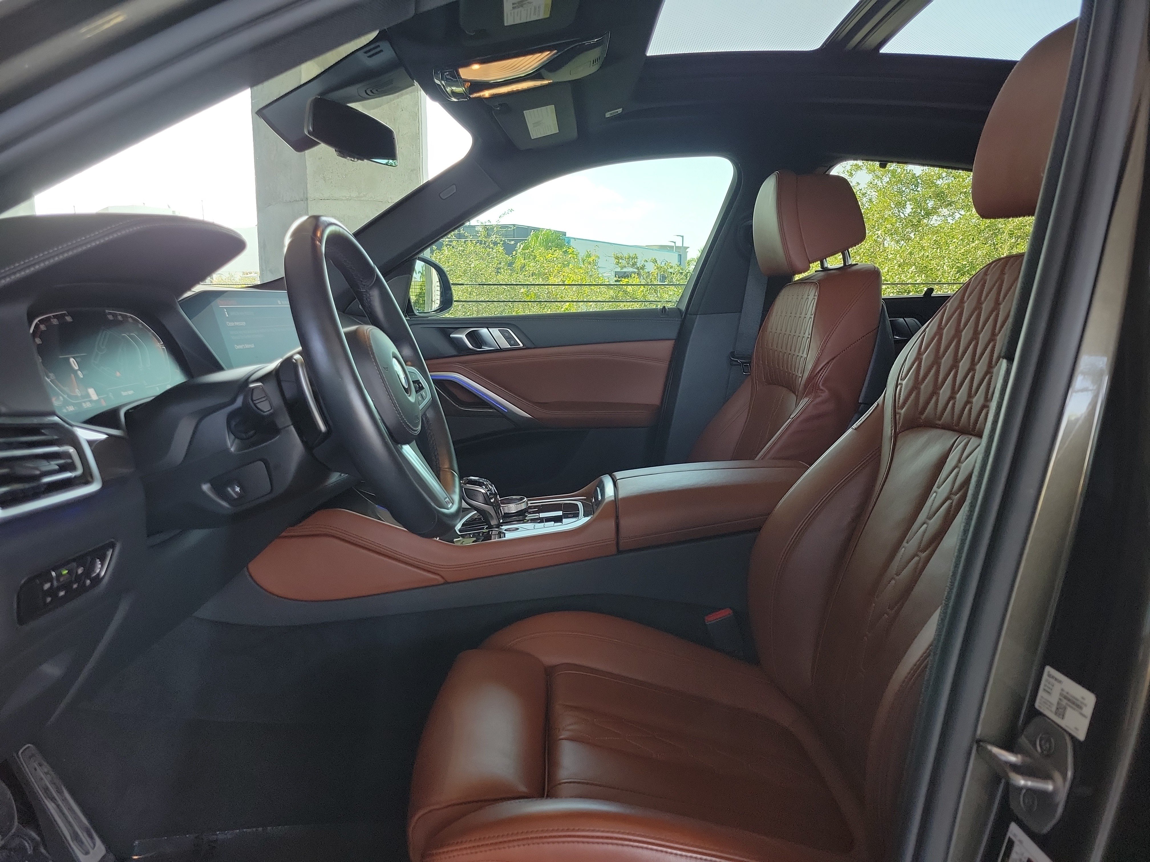 Used 2023 BMW X6 xDrive40i w/ Executive Package AWD/4WD image 19
