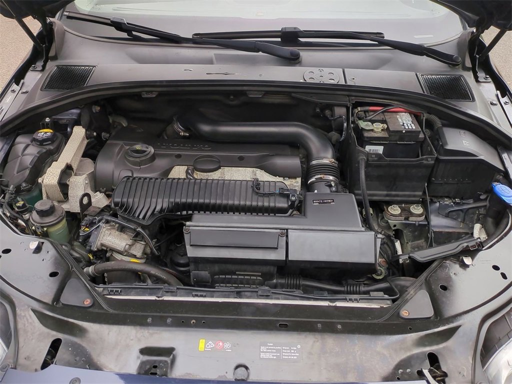 Used 2016 Volvo XC70 T5 Premier w/ Proximity Package image 29