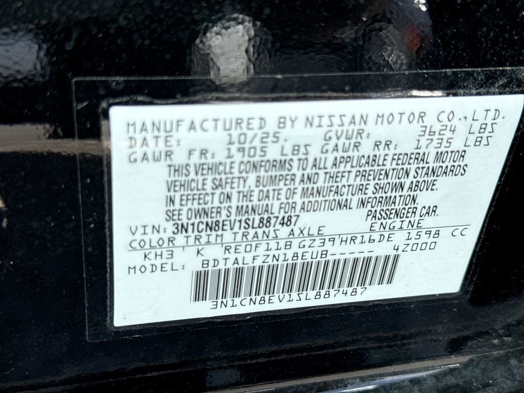 Used 2025 Nissan Versa SV w/ Trunk Package FWD image 27
