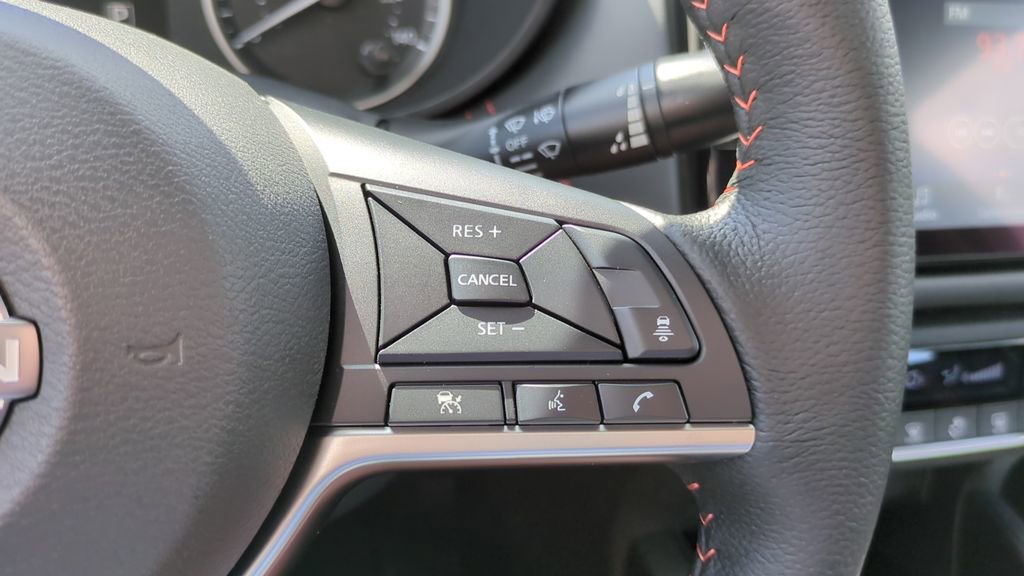 New 2025 Nissan Versa SR w/ Trunk Package image 17