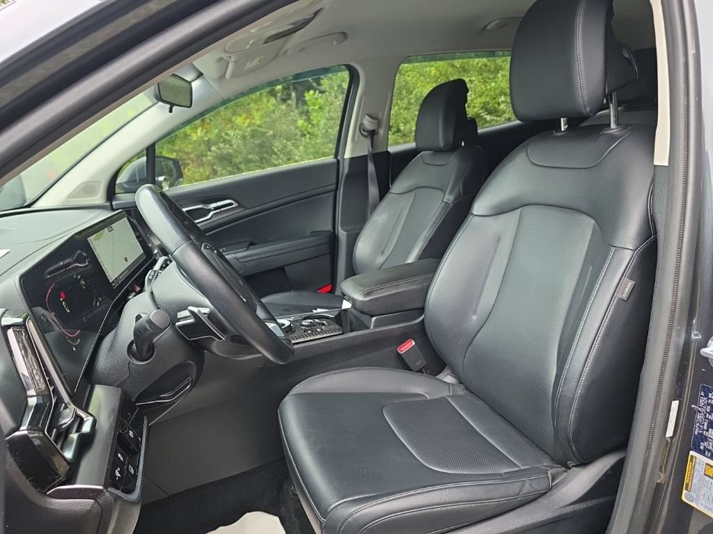 Used 2023 Kia Sportage EX AWD/4WD image 11