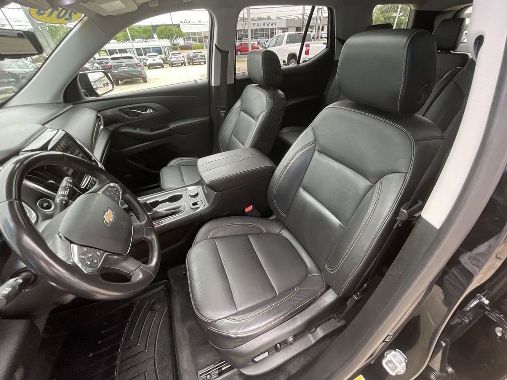 Certified 2019 Chevrolet Traverse Premier w/ Redline Edition FWD image 19