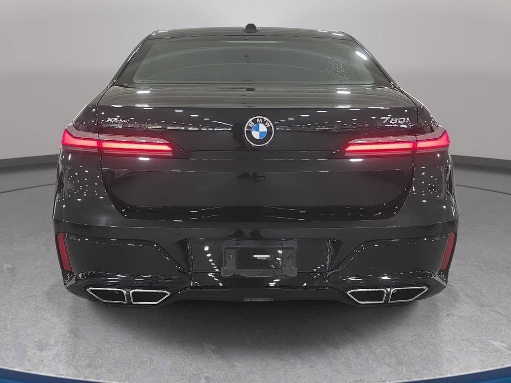 Certified 2023 BMW 760i xDrive AWD/4WD image 6