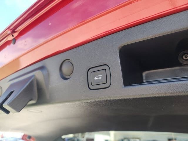 New 2026 Chevrolet Equinox RS w/ Convenience Package III FWD image 24