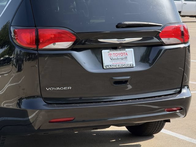 Used 2020 Chrysler Voyager Lxi FWD image 6