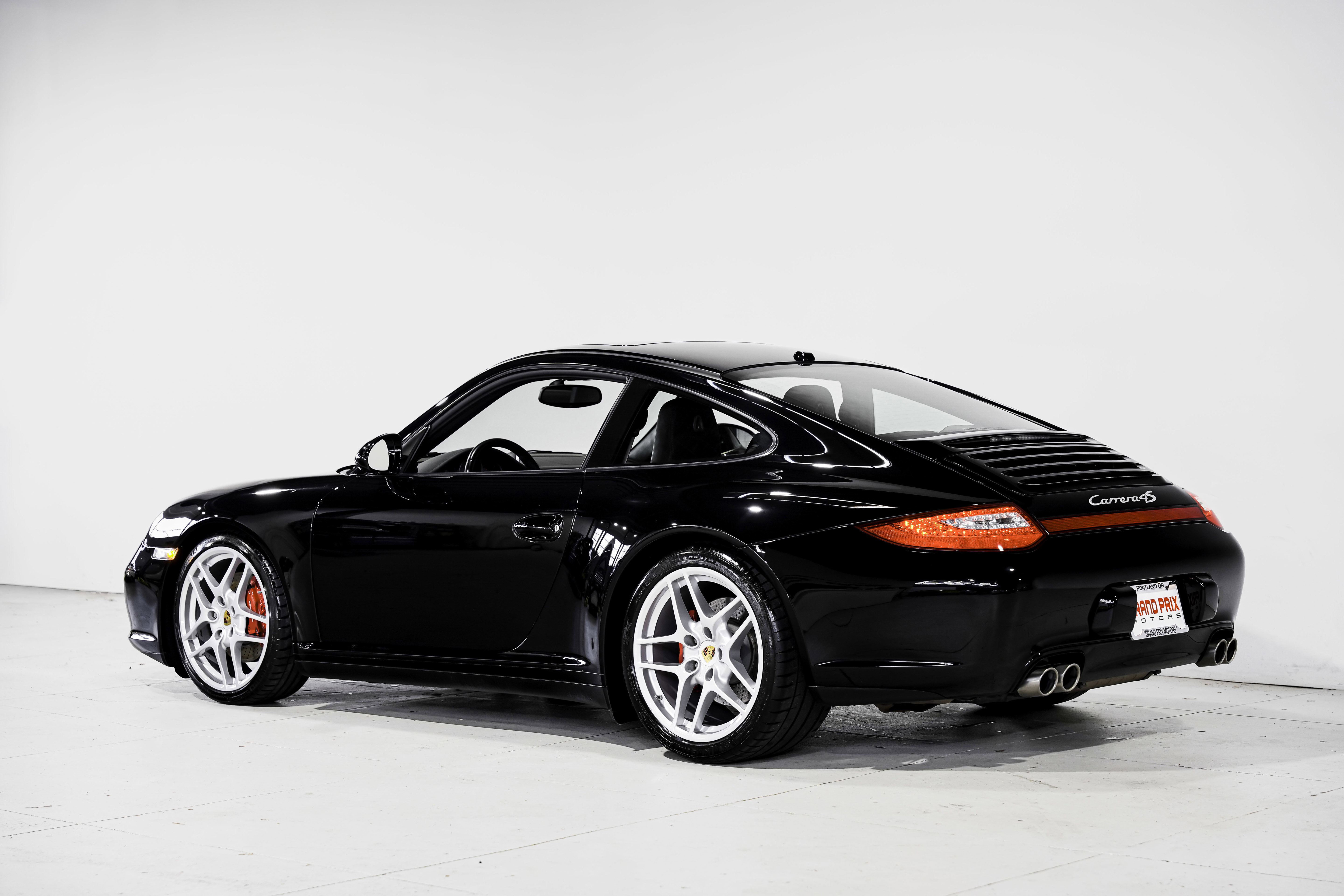 Used 2010 Porsche 911 Carrera 4S image 8