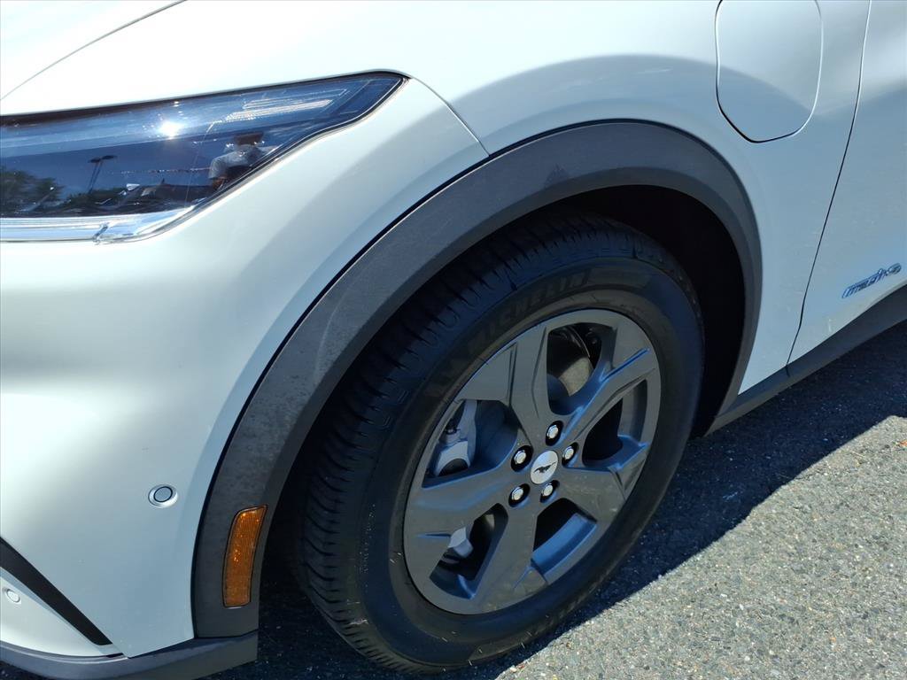 New 2023 Ford Mustang Mach-E Premium AWD/4WD image 10