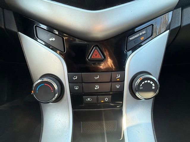Used 2016 Chevrolet Cruze LT image 24