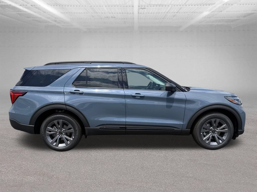 New 2026 Ford Explorer Active w/ Active Comfort Package AWD/4WD image 2