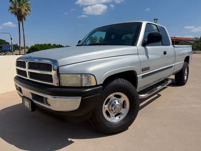 Used 2001 Dodge Ram 2500 Truck 2WD Quad Cab image 1
