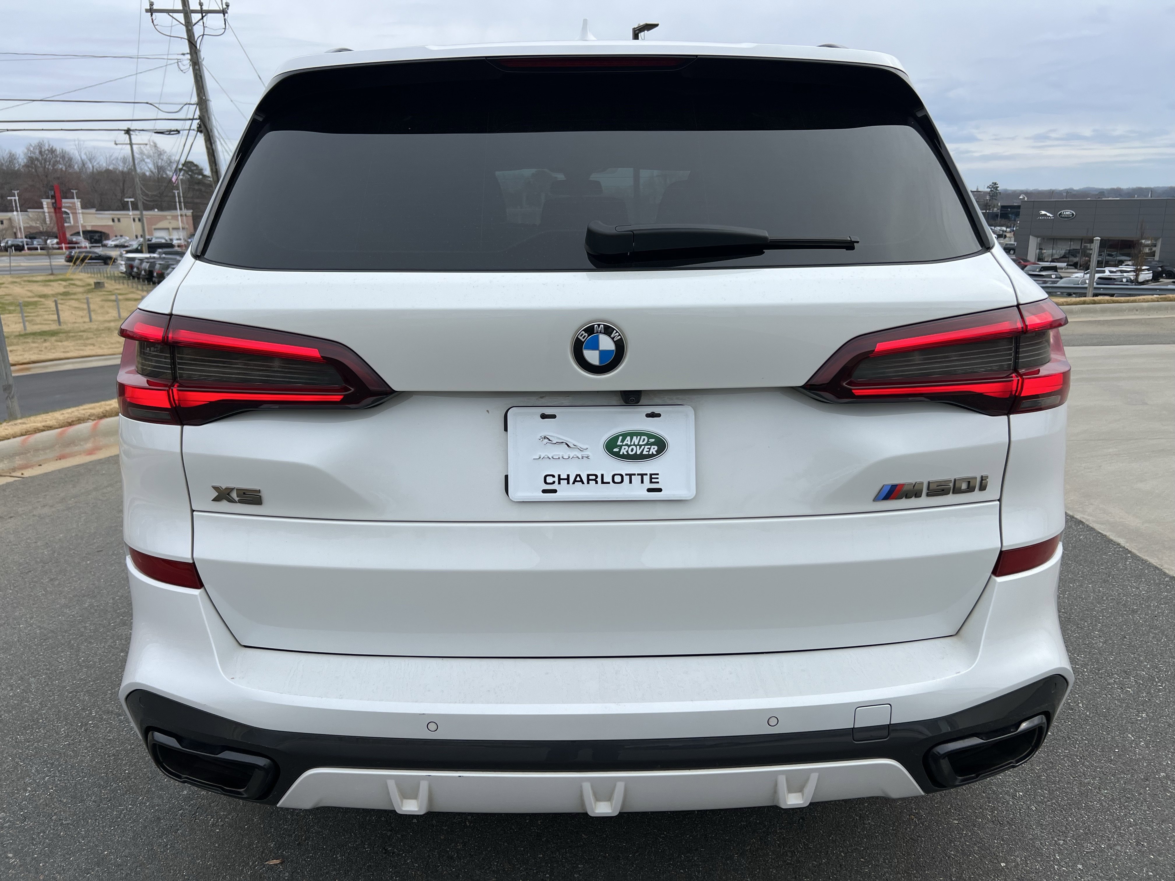 Used 2023 BMW X5 M50i w/ Executive Package image 8