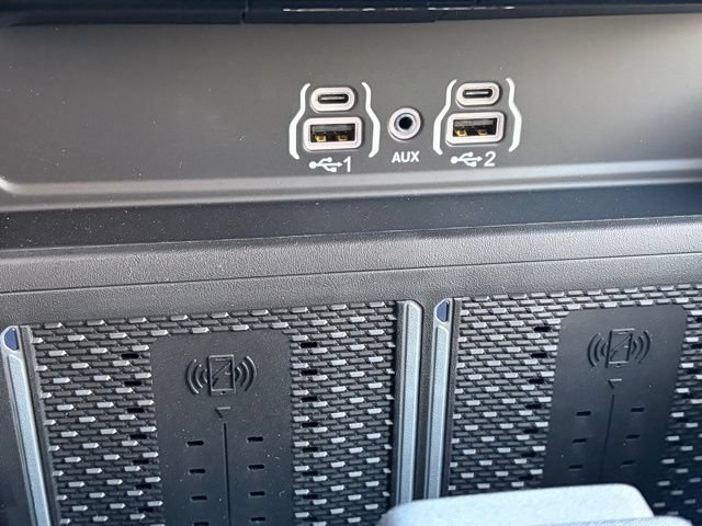 New 2026 RAM 3500 Laramie AWD/4WD image 24