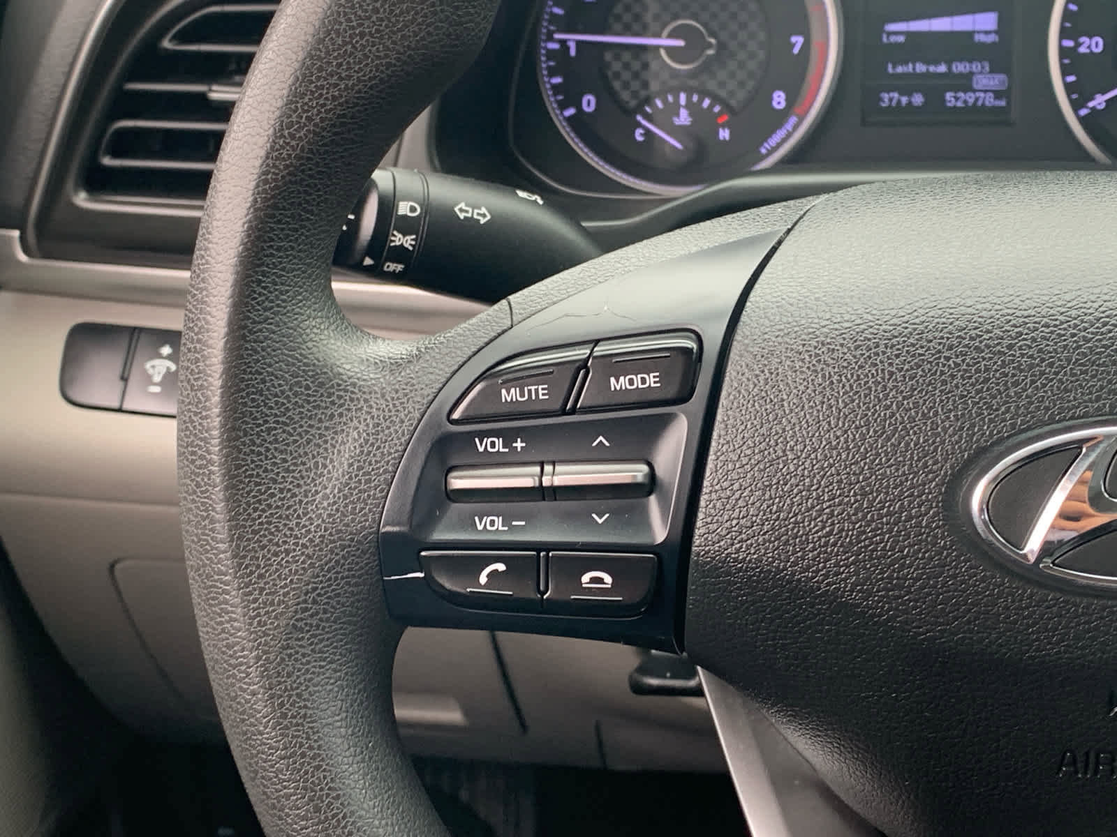 Used 2020 Hyundai Elantra SE image 21