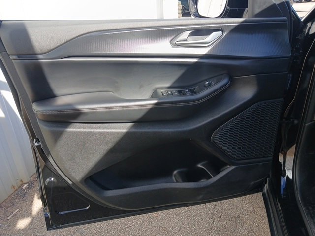 Used 2023 Jeep Grand Cherokee L Laredo image 62