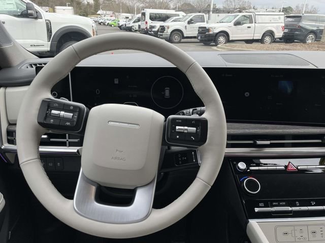 Used 2025 Hyundai Santa Fe Limited image 6