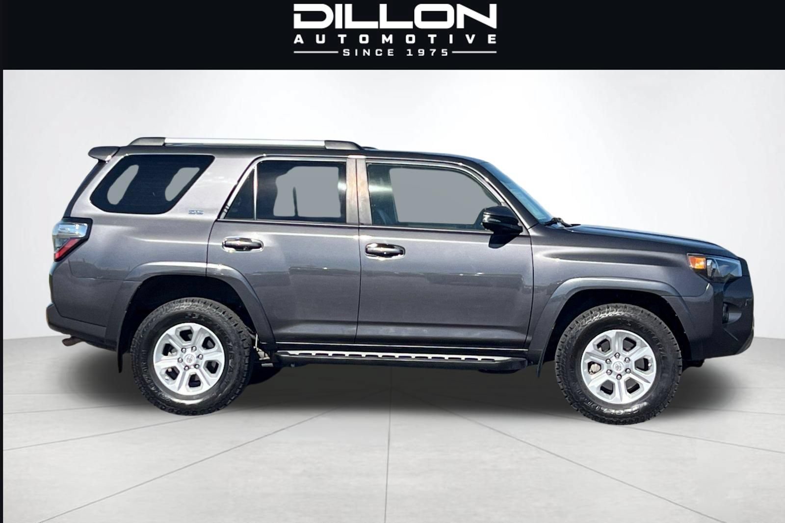 Used 2021 Toyota 4Runner SR5 Premium w/ Moonroof Package AWD/4WD image 33