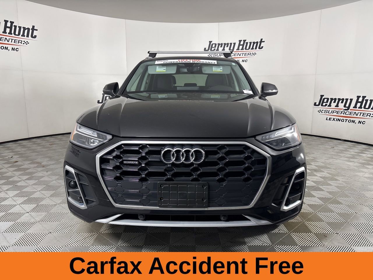 Used 2022 Audi Q5 2.0T Premium w/ Convenience Package image 3