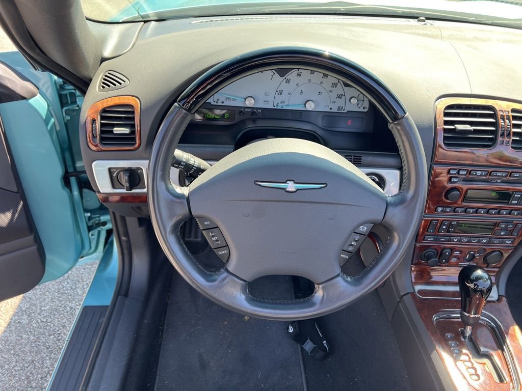 Used 2002 Ford Thunderbird RWD image 5