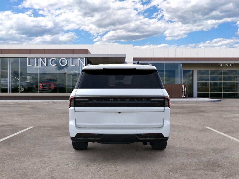 New 2026 Lincoln Navigator Reserve w/ Jet Appearance Package AWD/4WD image 28