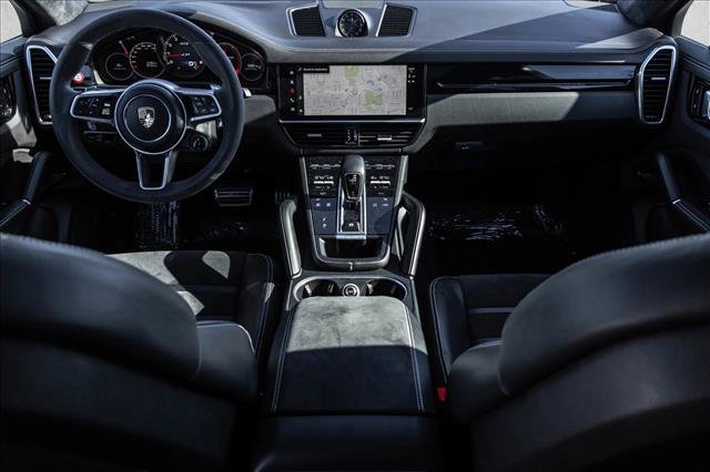 Used 2022 Porsche Cayenne GTS image 21