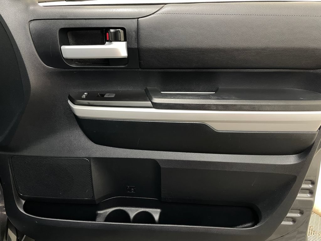Used 2019 Toyota Tundra SR5 w/ SR5 Upgrade Package AWD/4WD image 39