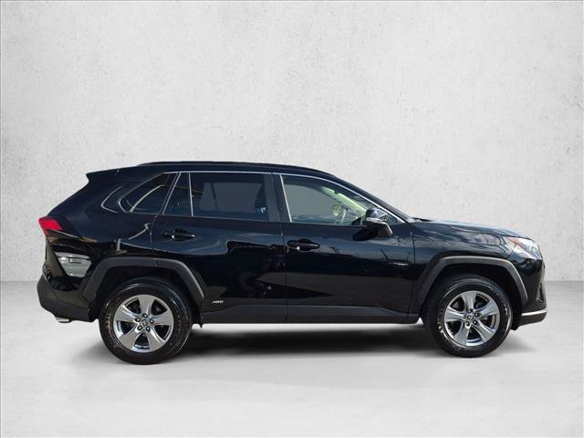 Used 2024 Toyota RAV4 LE AWD/4WD image 4