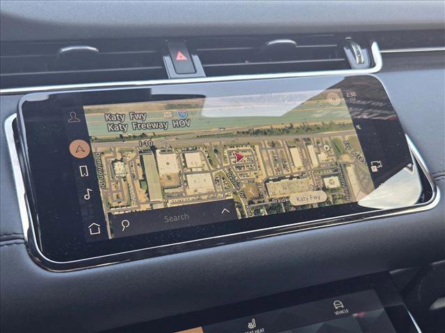 Used 2023 Land Rover Range Rover Evoque R-Dynamic SE image 13