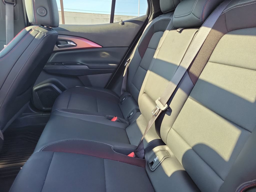 Certified 2024 Chevrolet Equinox EV RS FWD image 11