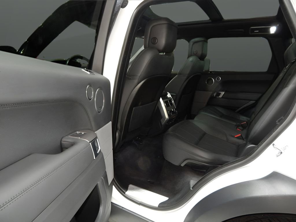 Used 2019 Land Rover Range Rover Sport HSE image 24
