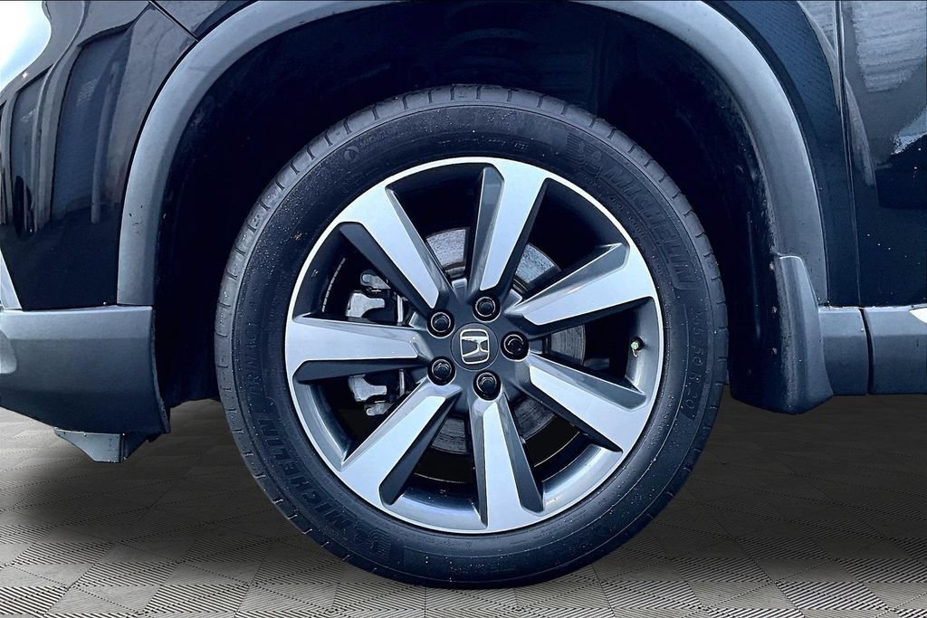 Used 2024 Honda Pilot Touring image 25