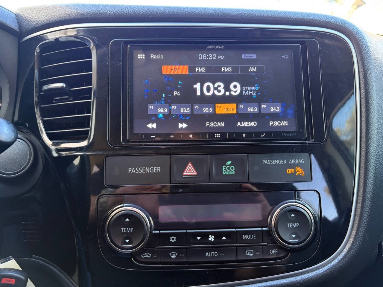 Used 2017 Mitsubishi Outlander ES image 20