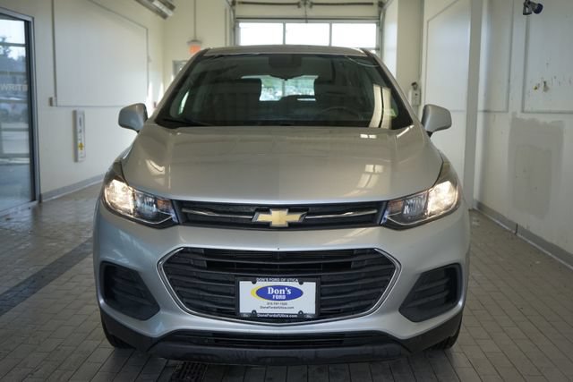 Used 2018 Chevrolet Trax LS AWD/4WD image 17