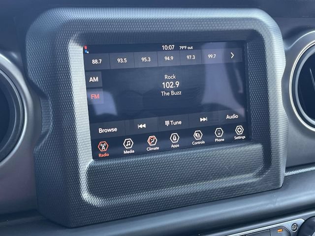 Used 2023 Jeep Gladiator Sport AWD/4WD image 28