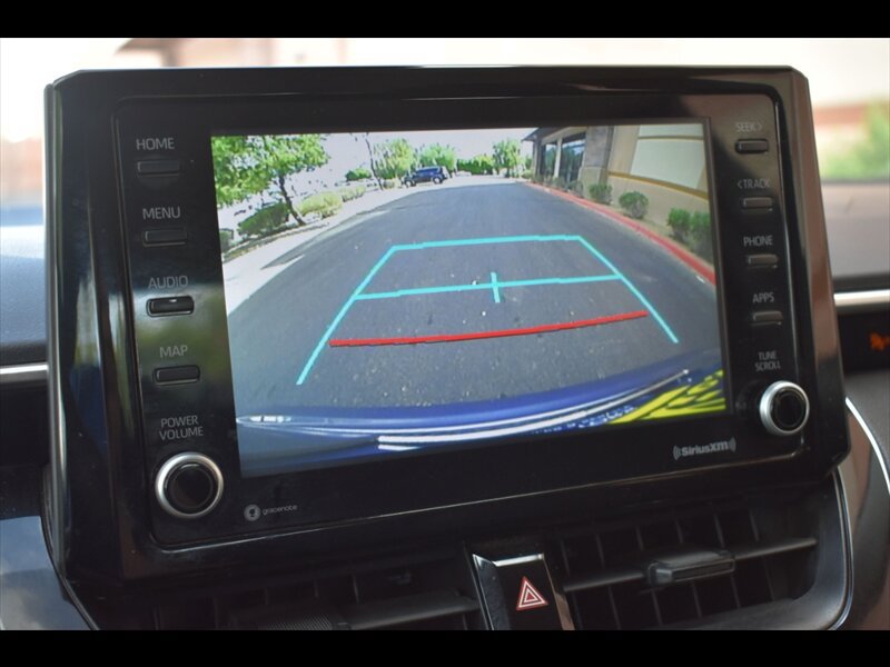 Used 2022 Toyota Corolla LE FWD image 11