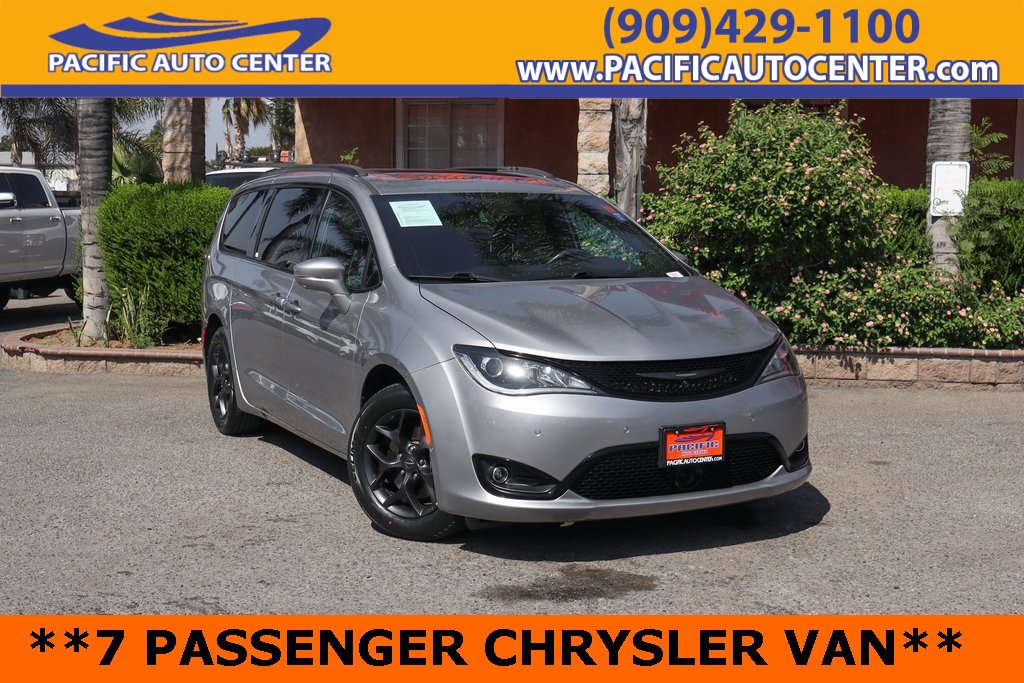 Used 2020 Chrysler Pacifica Limited w/ Advanced Safetytec Group