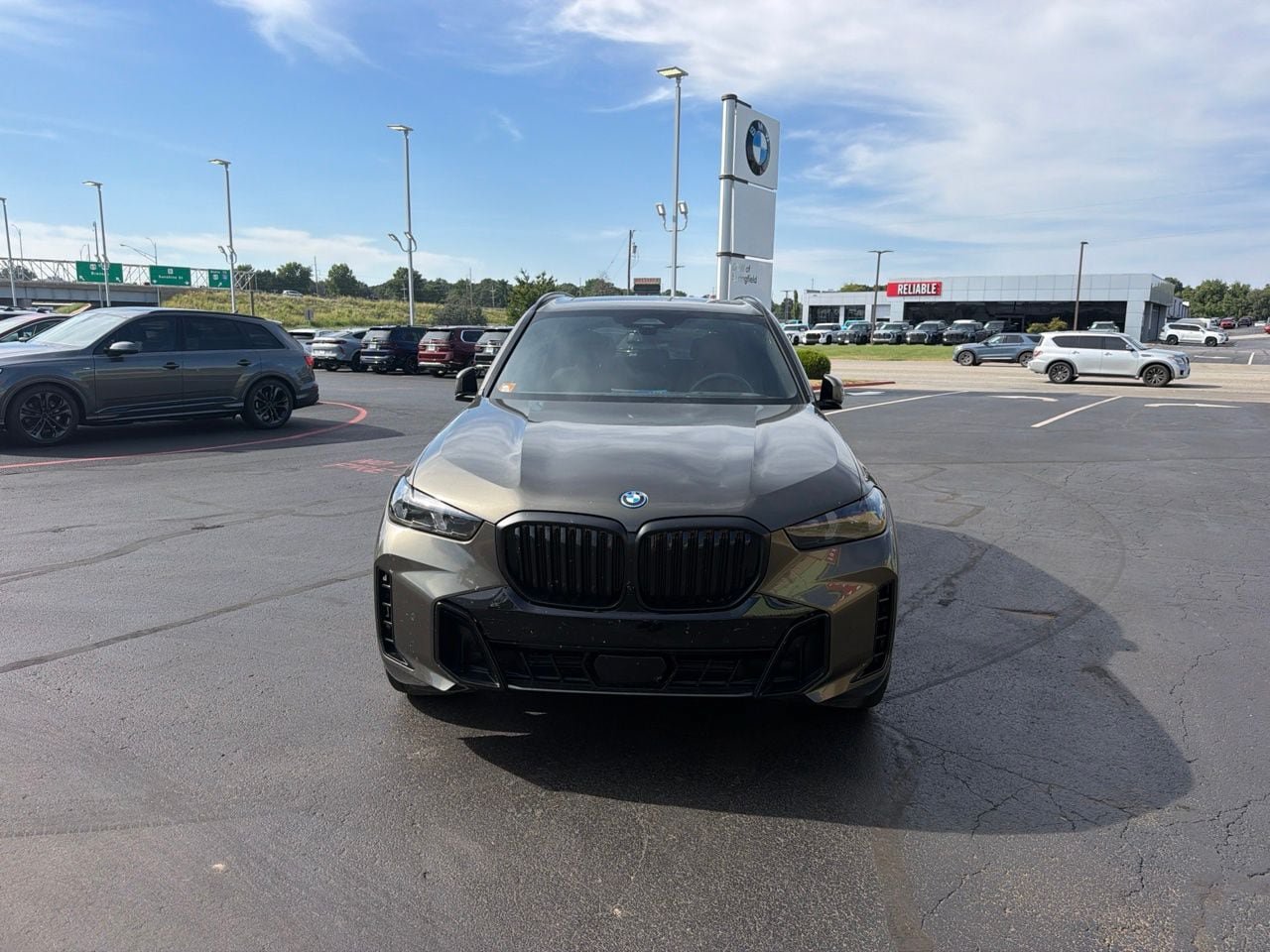 Used 2026 BMW X5 xDrive50e w/ M Sport Package AWD/4WD image 8