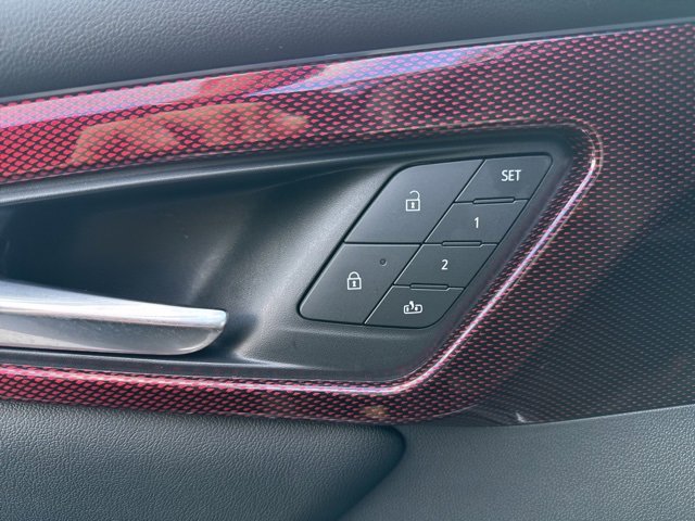 Used 2024 Chevrolet Traverse RS image 10