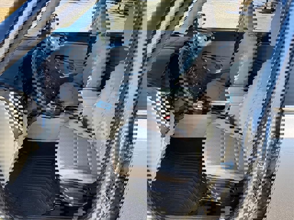 Used 2025 Kia Soul LX w/ LX Technology Package image 9