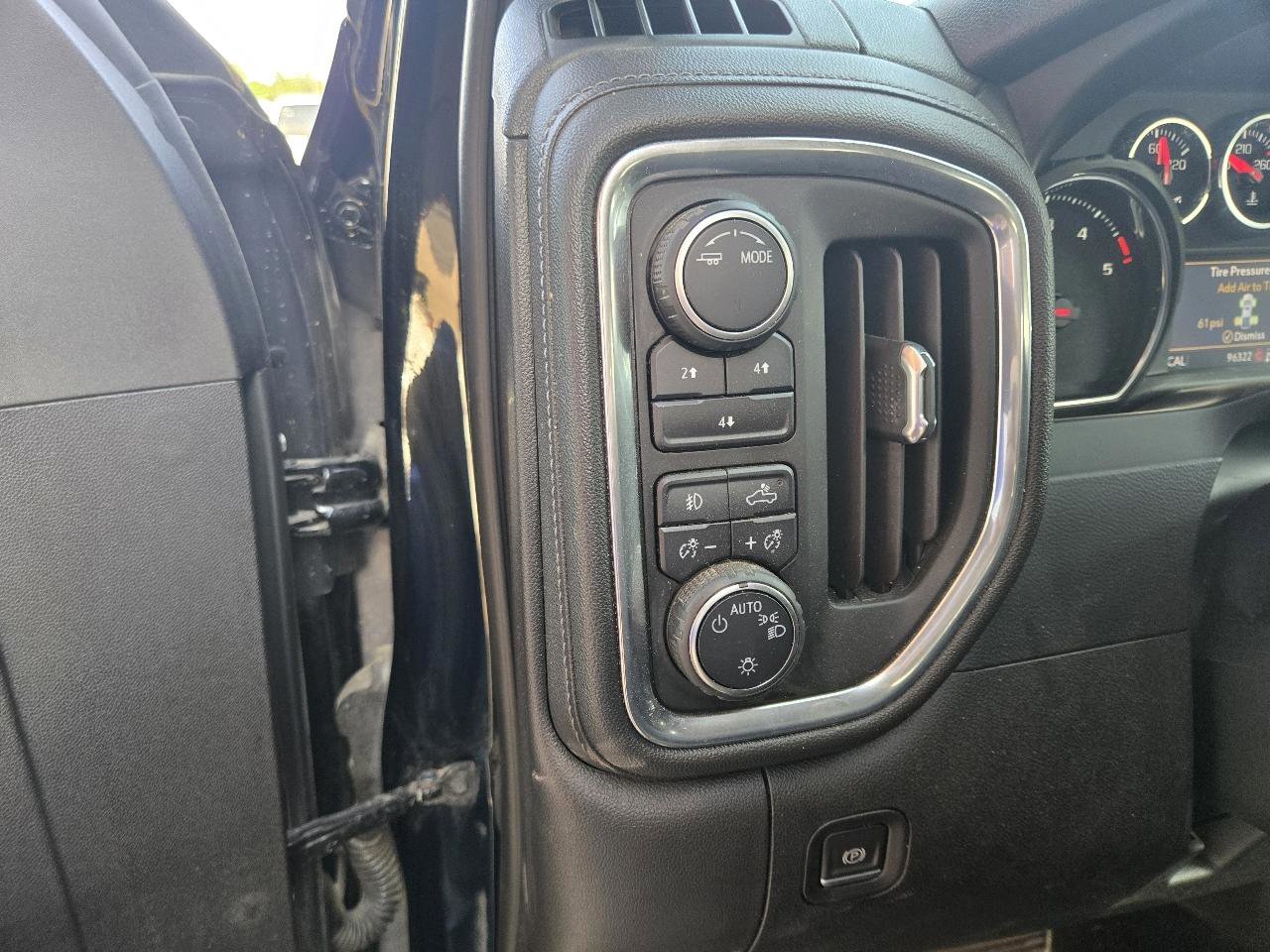 Used 2022 Chevrolet Silverado 3500 LT w/ Convenience Package AWD/4WD image 10