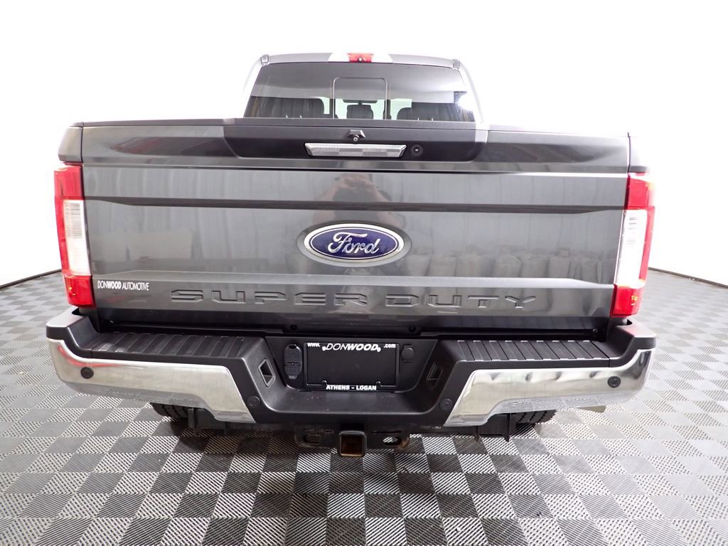 Used 2019 Ford F350 Lariat w/ Chrome Package image 15